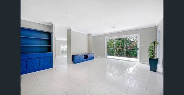 Luxury Family Home - Photo 1