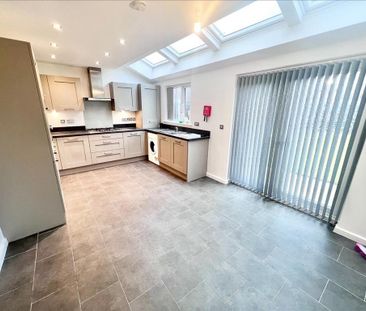 2 bedroom semi-detached house to rent - Photo 2