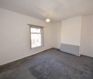 2 bed House - Mid Terrace for Rent - Photo 5