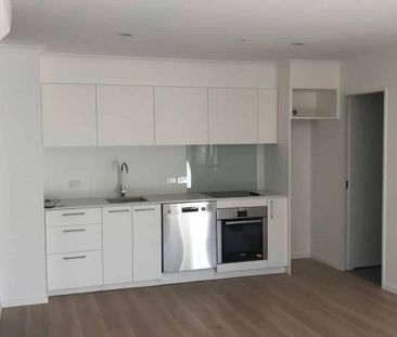 Two bed in city center - Photo 2