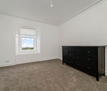 3 bedroom detached house to rent - Photo 6