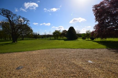 High Street, Sproughton, Ipswich, Suffolk, IP8 3AP - Photo 4