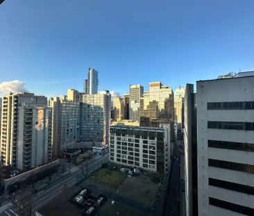 Luxury Living! North facing 1 BR + Den in Downtown Vancouver For Rent - Photo 6