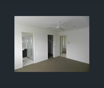 28 Bendee Street, Glen Eden, Qld 4680 - Photo 5