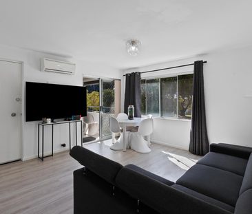 Secure Part-Furnished Apartment with Pool & Parkland Views - Photo 2
