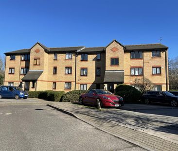 Dehavilland Close, Northolt - Photo 1