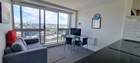 2 bedroom with Amazing Views - Photo 2