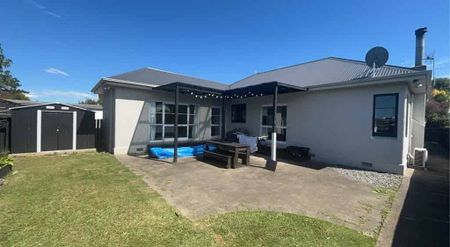 Family Friendly Home - Photo 4