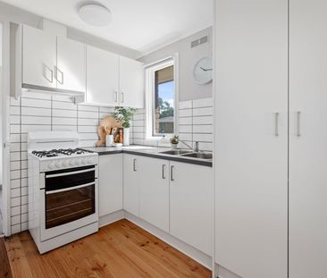 Comfortable Living and Everyday Practicality - Photo 5