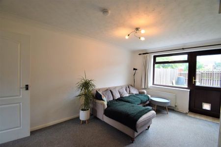 2 bedroom terraced house to rent - Photo 2