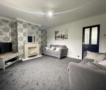 4 bedroom semi-detached house to rent - Photo 1