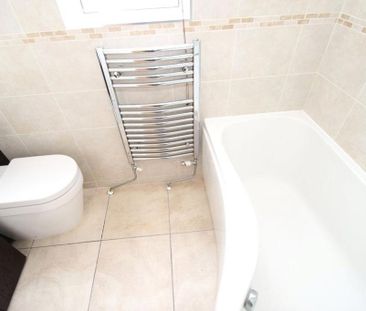 2 bedroom maisonette to rent - Photo 5