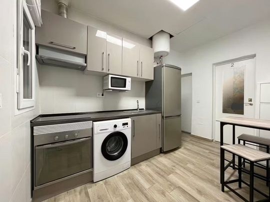 Avenida de San Diego, Madrid, Community of Madrid 28053 - Photo 1