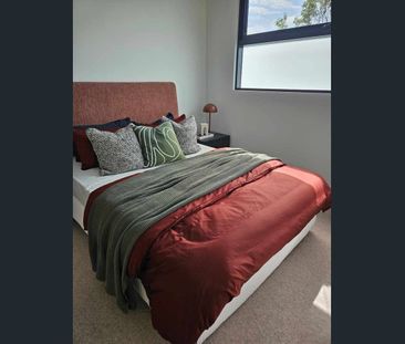 Caulfield South Townhouse for Lease — 4BR, 3BA, $1600/week from 28 ... - Photo 5