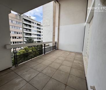 Appartement 4 pièces 134m2 MARSEILLE 8EME 2 650 euros - Photo 1