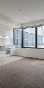 Comfortable Apartment in Convenient Location - Photo 3