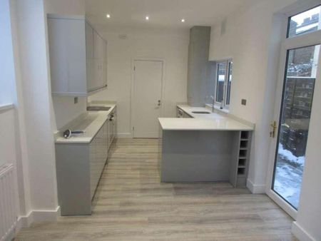 Alexandra Road, Southend On Sea, SS1 - Photo 4