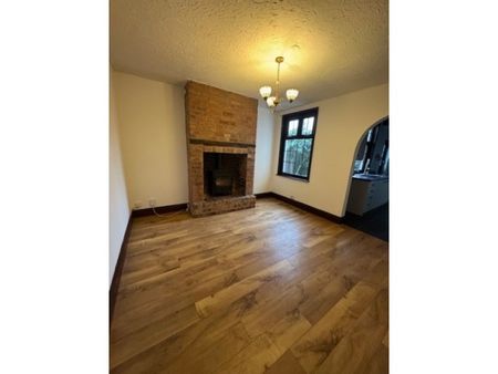 2 bed Semi Detached, - Photo 2