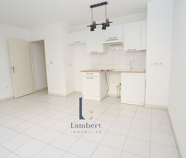 Location Appartement 1 pièce 32m² - Photo 4