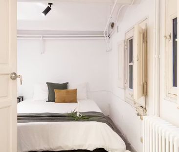 Carrer de Casp, Barcelona, Catalonia 08010 - Photo 1