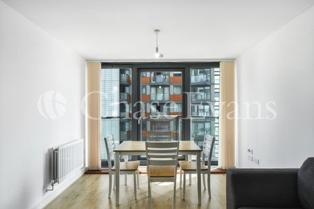 1 Bed Flat, Proton Tower, E14 - Photo 4