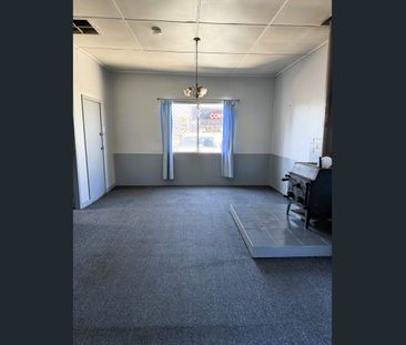 QUAINT HOME IN A CENTRAL LOCATION - Photo 1