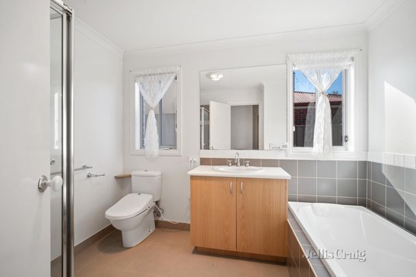 33 Royale Street, Delacombe - Photo 1
