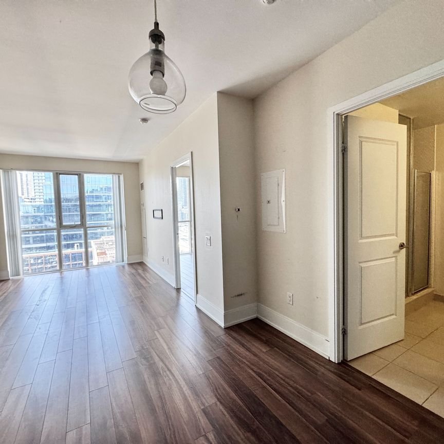 For Lease - 560 Front Street Unit# PH25, Toronto, Ontario - Photo 1