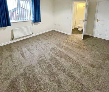 3 bedroom semi-detached house to rent - Photo 6