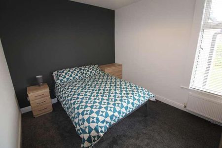 Wyggeston Street, Burton Upon Trent, DE13 - Photo 3