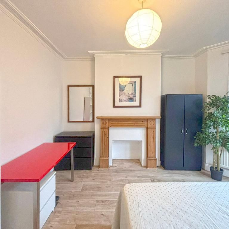 5 bedroom terraced house to rent - Photo 1