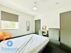 Derby Grove, Lenton - Photo 4