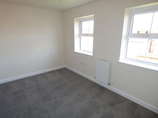 2 bedroom townhouse to rent - Photo 1