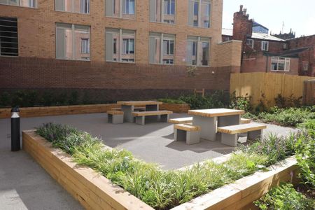 2 bedroom apartment to rent - Photo 5