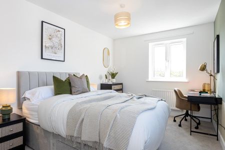 3 bedroom semi-detached house to rent - Photo 2