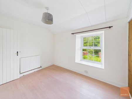 2 bedroom terraced house to rent - Photo 4