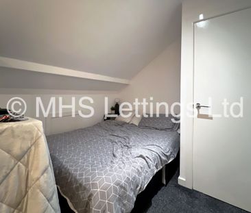 2 Bedroom Mid Terraced House for rent in Meadow View - Photo 4