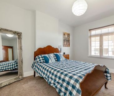 3 bedroom terraced house to rent - Photo 6