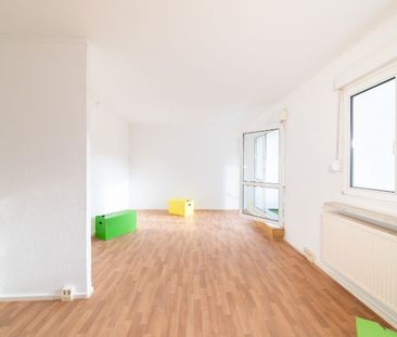 Bezugsfertige 3 Zimmer-Wohnung mit Einbauküche zum 01.12.2024 - Foto 4