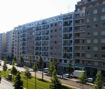 Location Appartement 3 pièces 70m² GRENOBLE 38000 - Photo 3