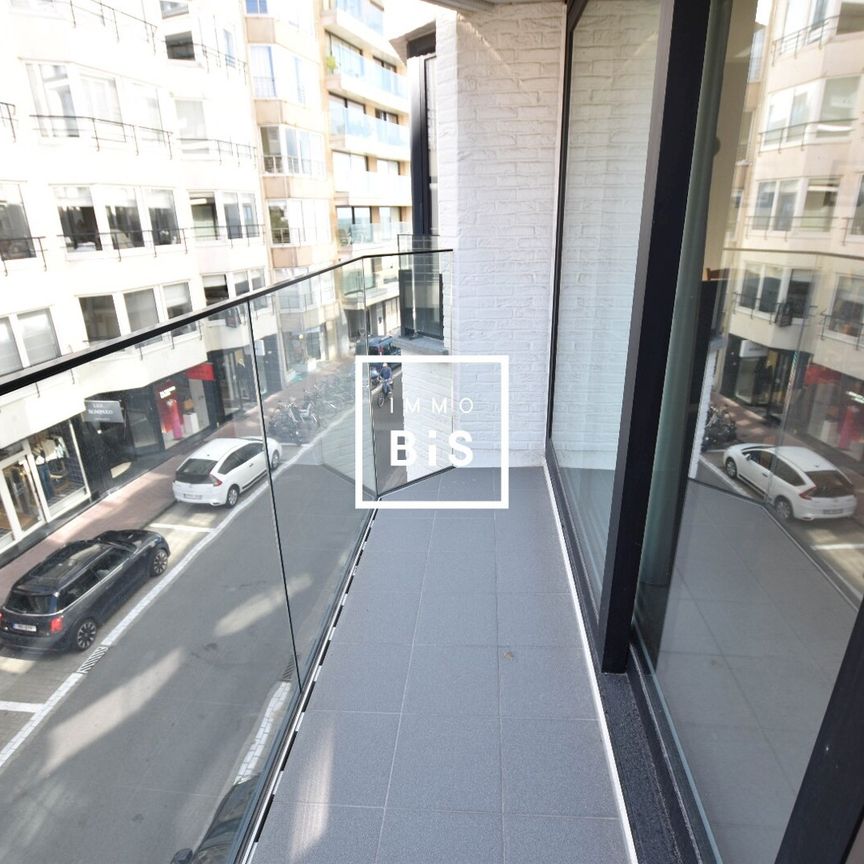 Appartement gelegen in hartje Zoute, op enkele passen van de Zeedijk - Foto 1