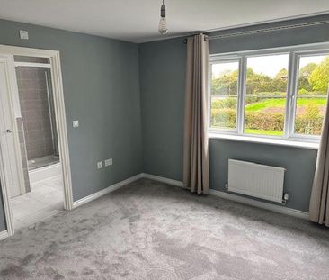 3 bedroom detached house to rent - Photo 2