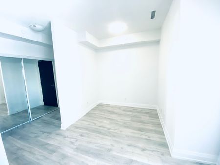 For Lease - 3600 Highway 7 N/A Unit# 221, Vaughan, Ontario - Photo 4