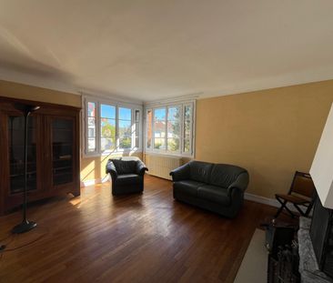 Location Maison 6 pièces 141m² BURES SUR YVETTE 91440 - Photo 2