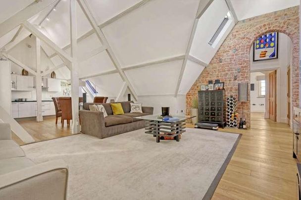 The Galleries, Brentwood - Penthouse Apartment, CM14 - Photo 1