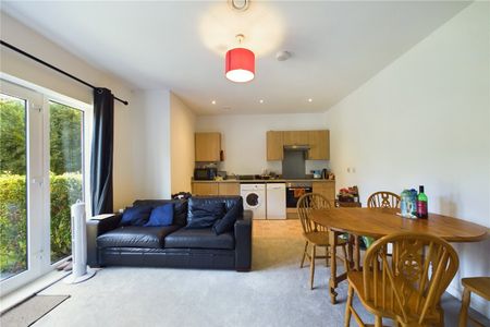 Craven Road, Newbury, Berkshire, RG14 - Photo 2
