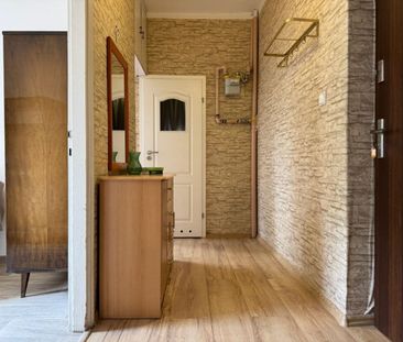 Drzewa za oknem, 2 pokoje, oddzielna kuchnia 43.4 m² - Photo 4