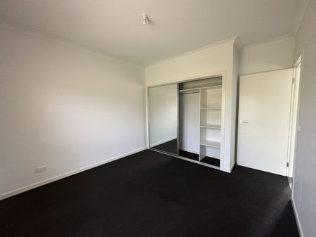 Charming 2-Bedroom Home in Epping - Photo 2