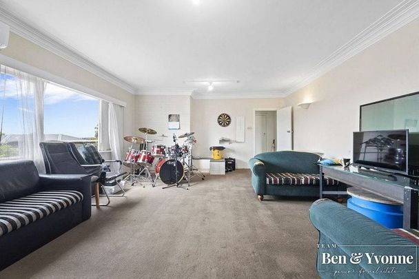 Spacious 5-Bedroom Family Home in Mount Wellington - Photo 1