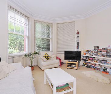 Alexandra Park Road, Muswell Hill, London, N10 - Photo 2